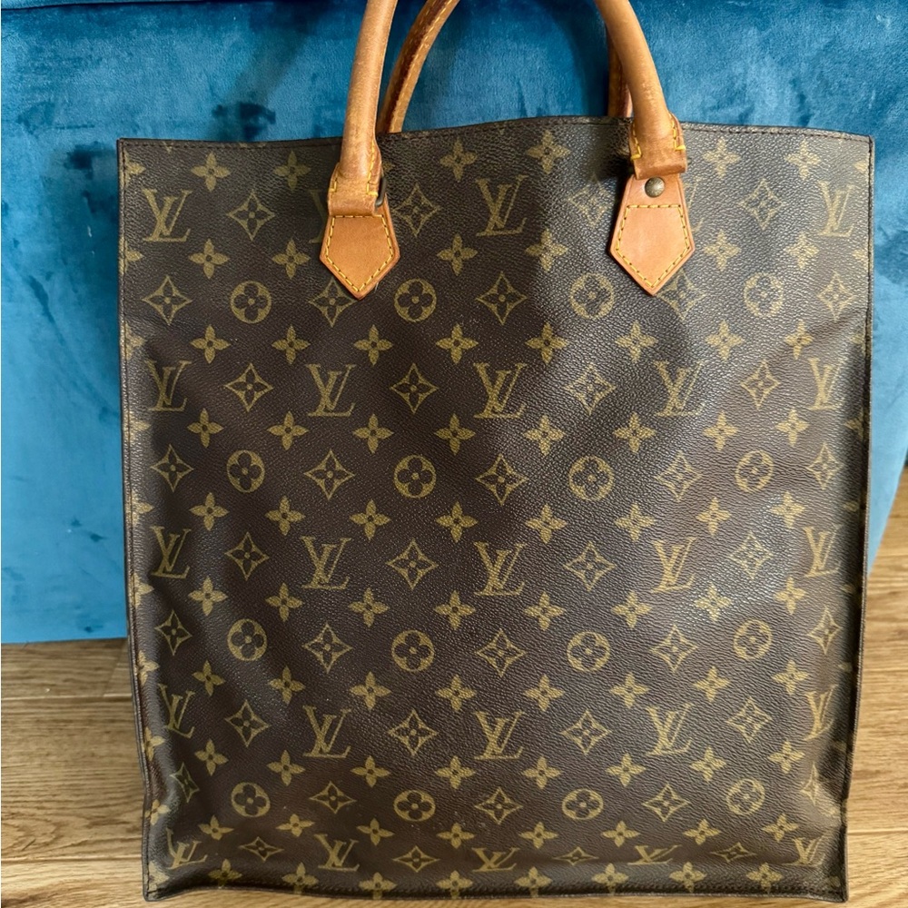 Louis Vuitton Monogram Sac Plat Tote Bag